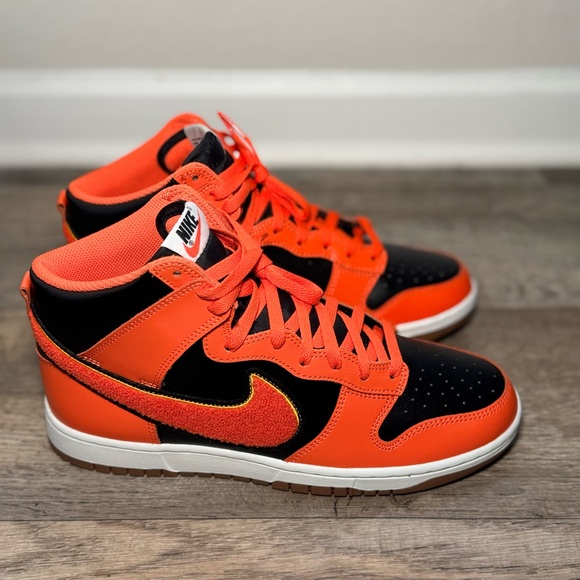 Nike Dunk High "Chenille Swoosh” 'Safety Orange' Size 10 - Picture 3 of 11